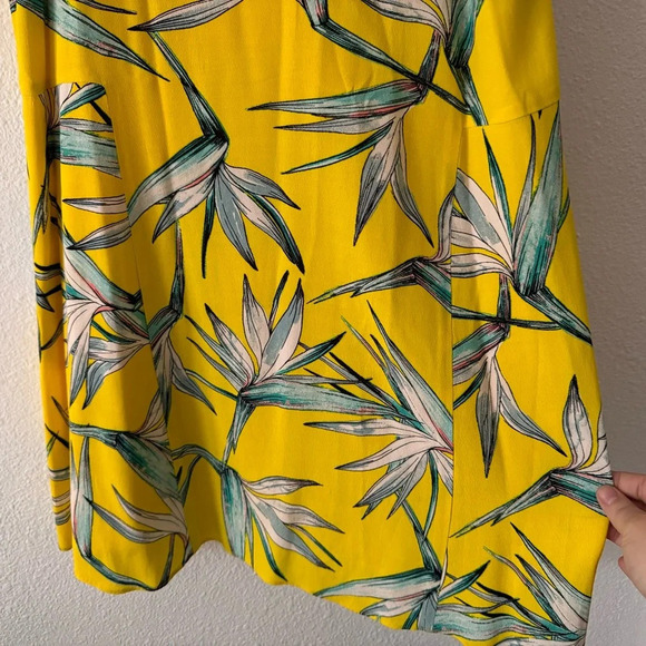 1. State Sunny Yellow Tropical Floral Mini Shift Dress Medium Vibrant Casual - Picture 6 of 12